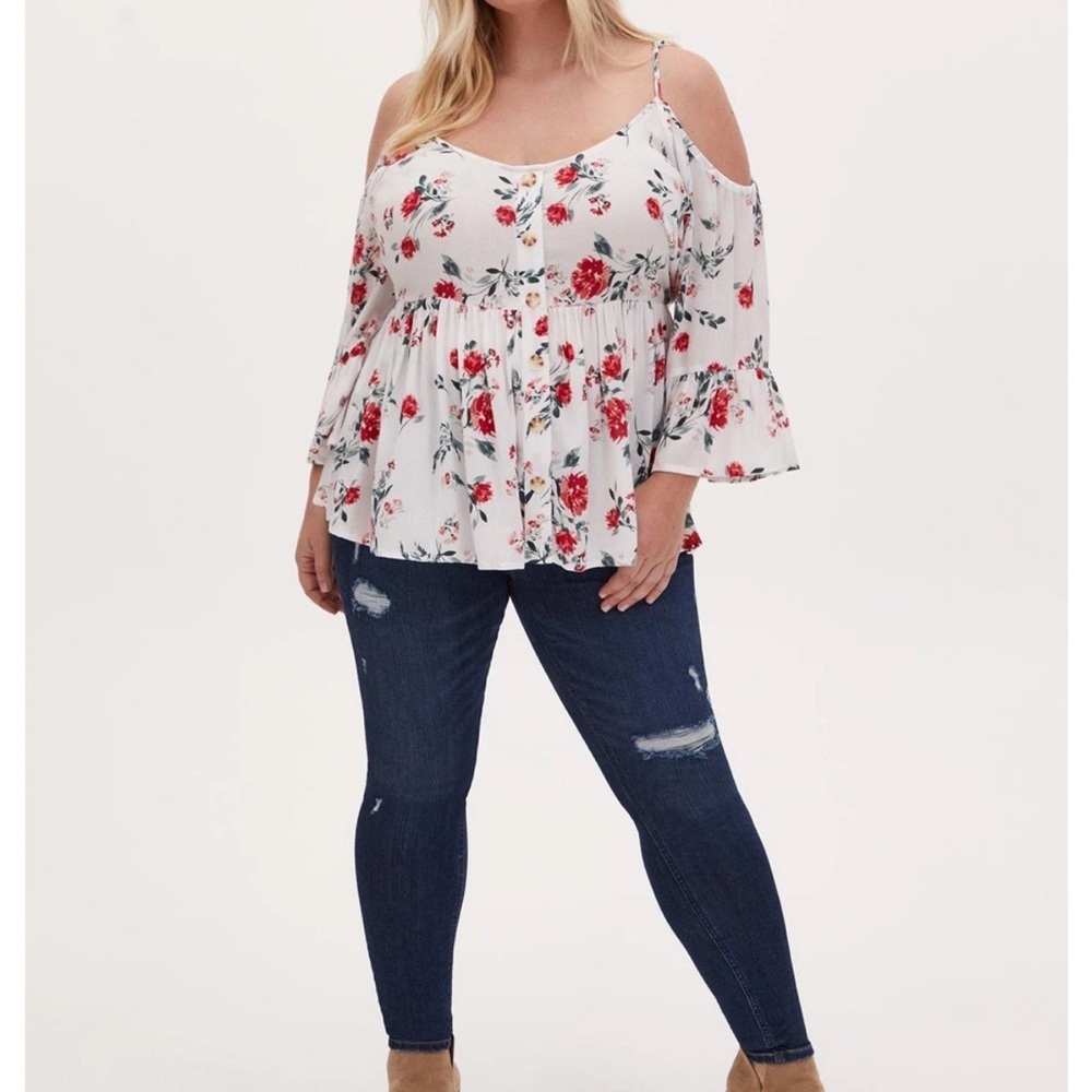 Torrid 1 Rayon Crepe Bell Sleeve Cold Shoulder Top - Picture 10 of 10